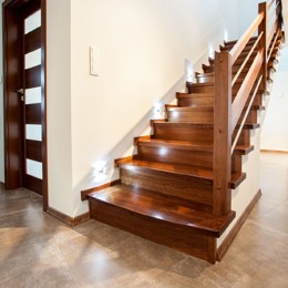 schody drewniane klasyczne